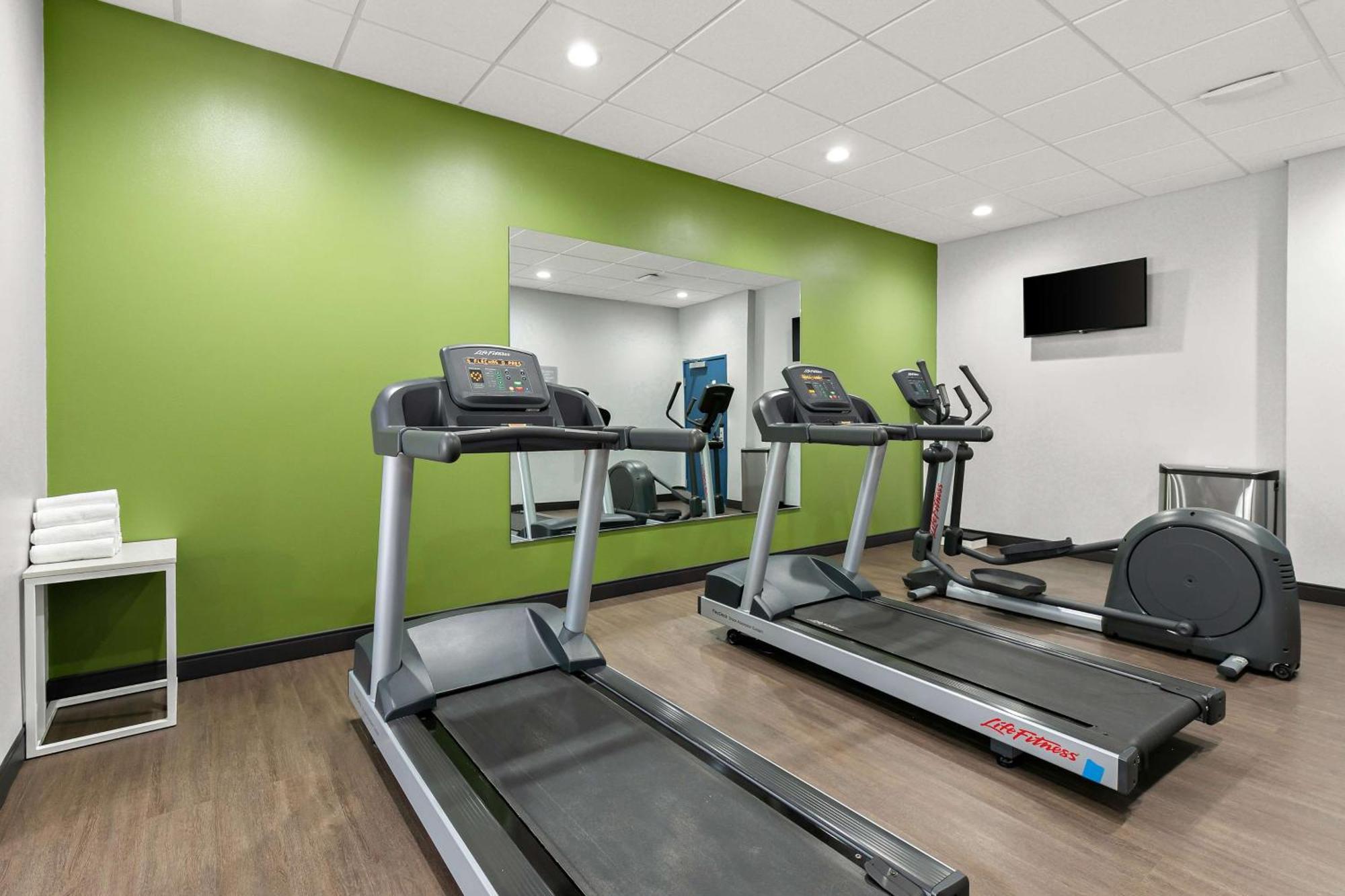 Hotel Spark By Hilton Commerce, Ga