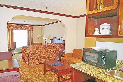 Hotel Spark By Hilton Commerce, Ga 3*